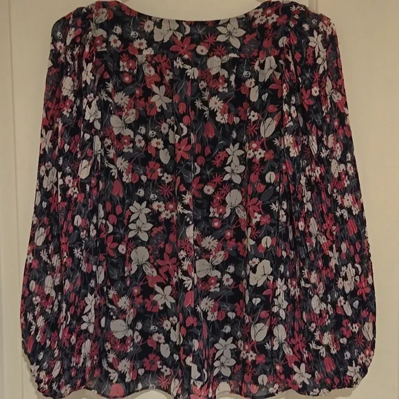 Ann Taylor Floral V-Neck Blouse - Pink, Black, and White - Picture 4 of 4